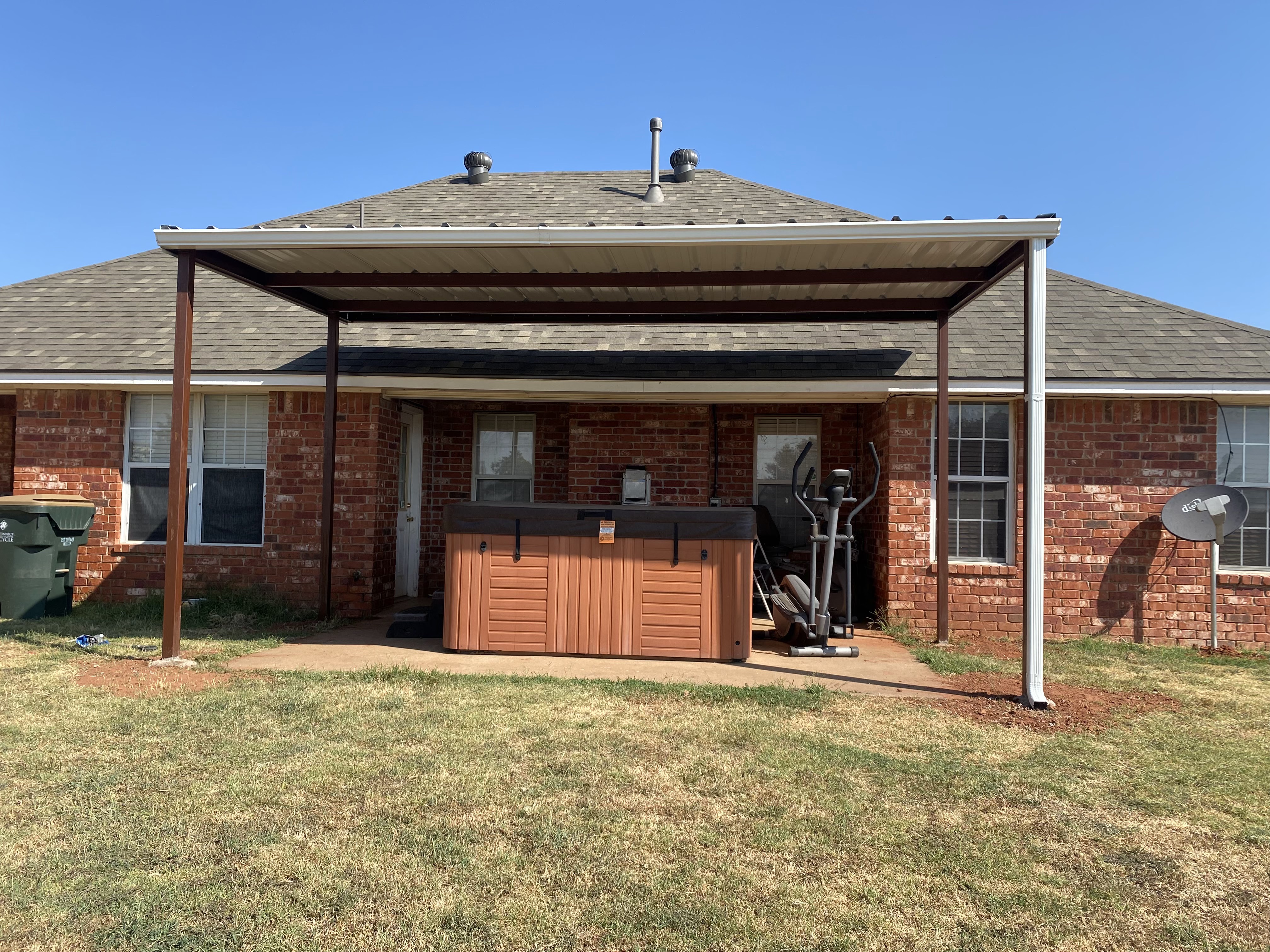Metal patio cover by Forever Carports
